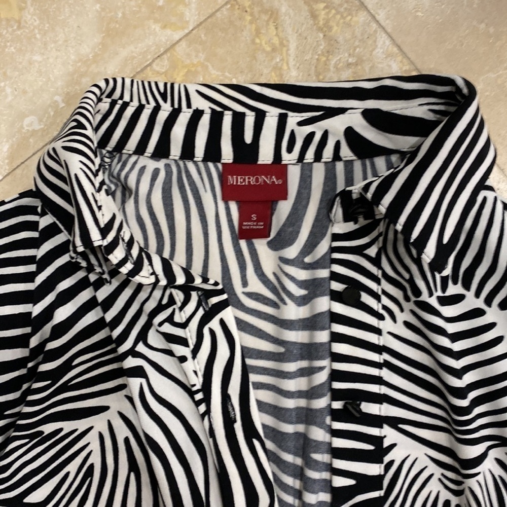 Merona Zebra Strip Button Down Knee length Dress w/ tie at waist - S - Picture 3 of 9